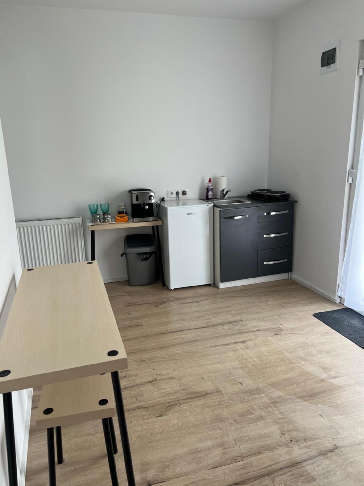 Lala Home Oradea Exteriör bild
